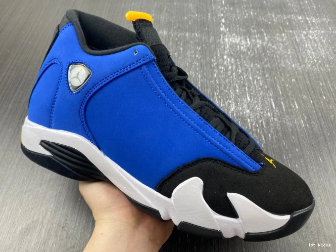 487471- 14 Retro Jordan 700 Laney ModernLook 1216